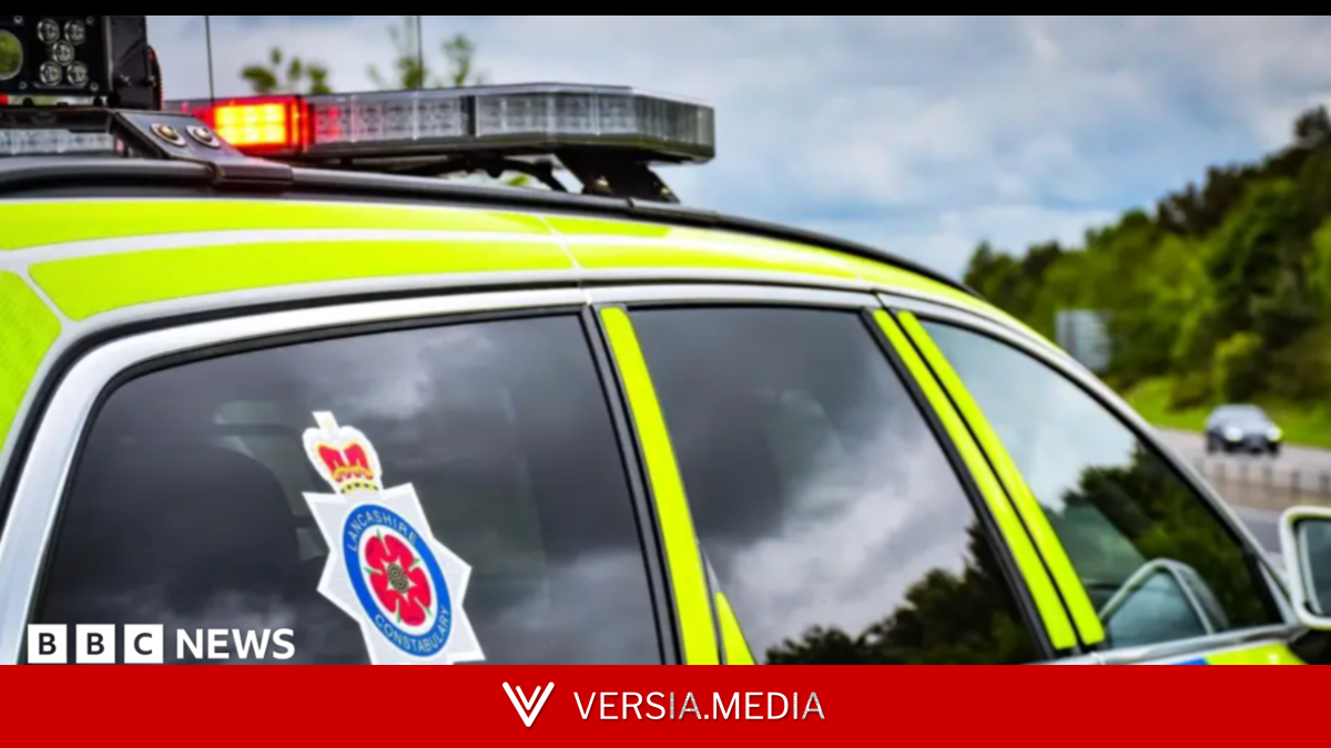Two found dead in crashed car in missing men search
