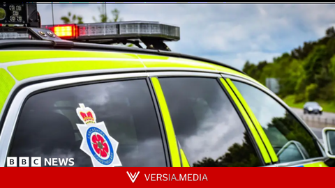 Two found dead in crashed car in missing men search