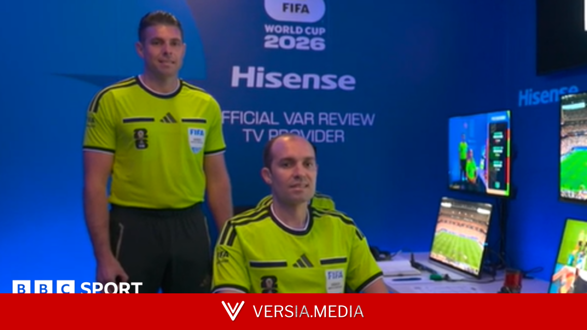 Fifa seeks explanation over VAR official's hand gesture — Sport | Versia.media