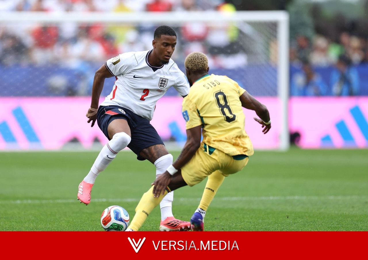 England avoided a nailed-on penalty with calamitous Ezri Konsa challenge, says esteemed referee