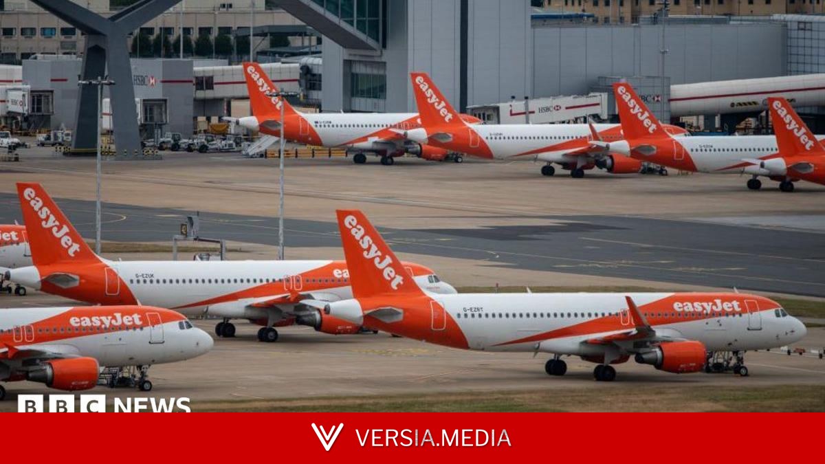 Thunderstorms delay hundreds of Heathrow and Gatwick flights