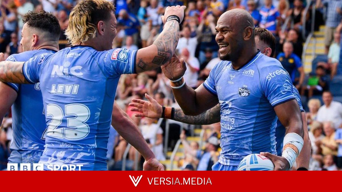 Sivo spree continues as leaders Leeds maul Hull KR