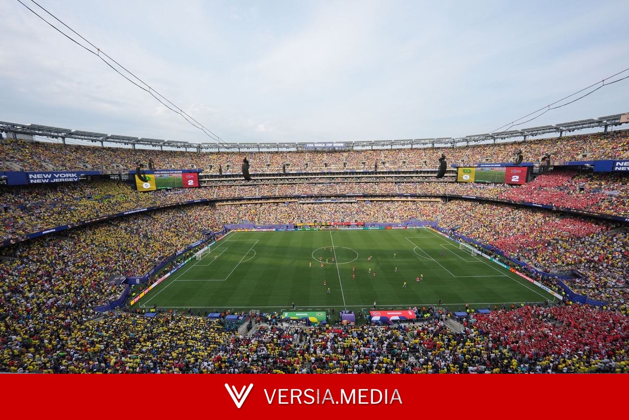 Who will referee the World Cup final?