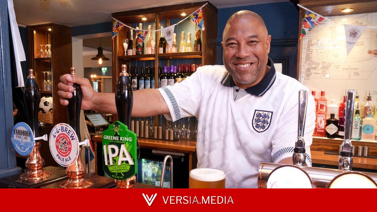 John Barnes claims modern players 'detached' from fans because they don't go to pubs