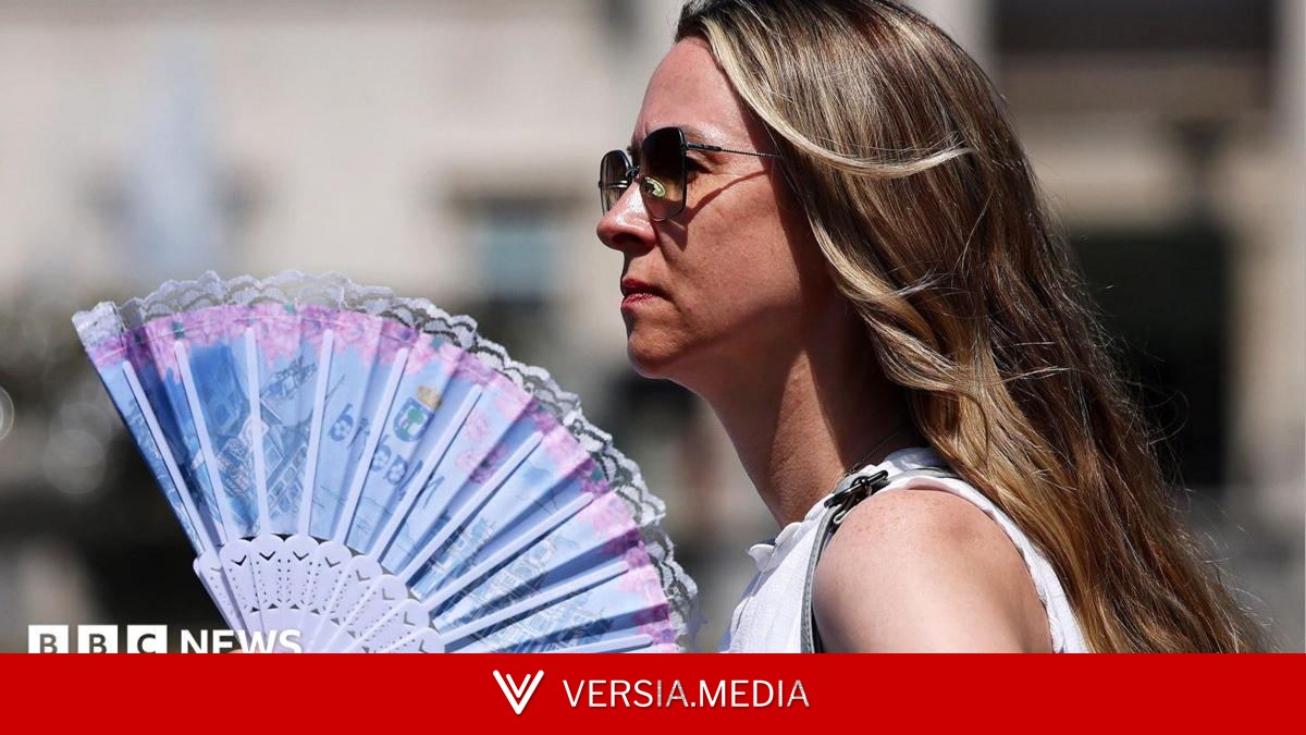 In pictures: Britain swelters in record-breaking heat