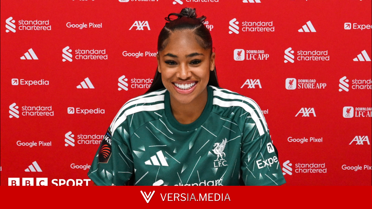 Liverpool sign England goalkeeper Keating