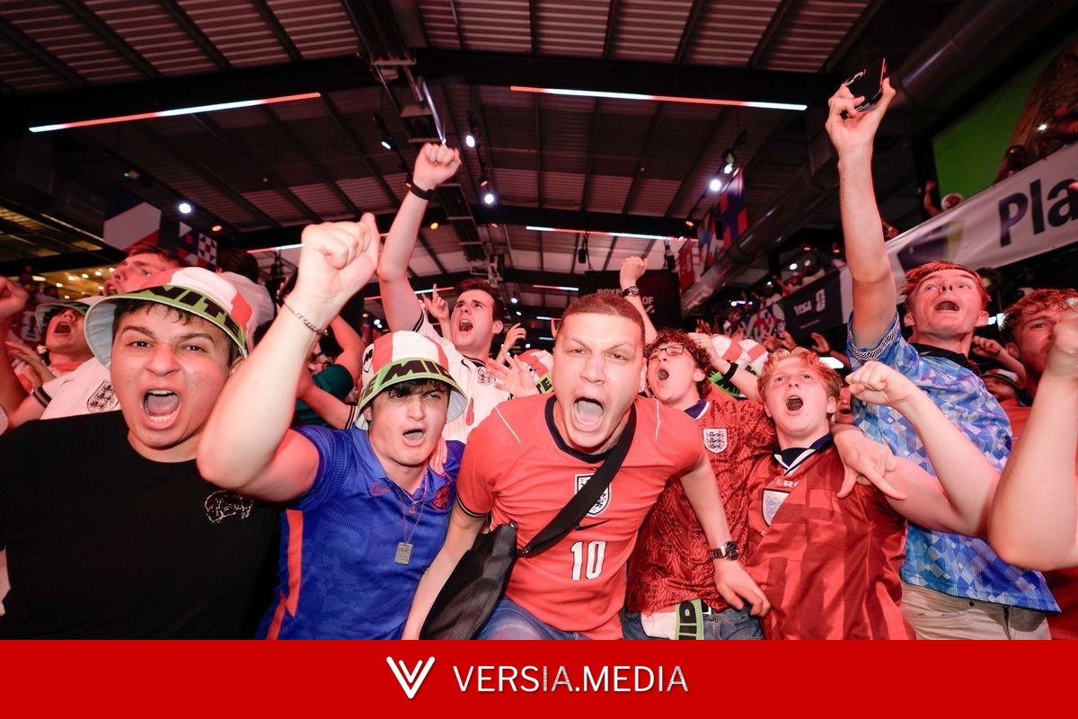 England fans party long into the morning with endless pints and singing after Mexico win