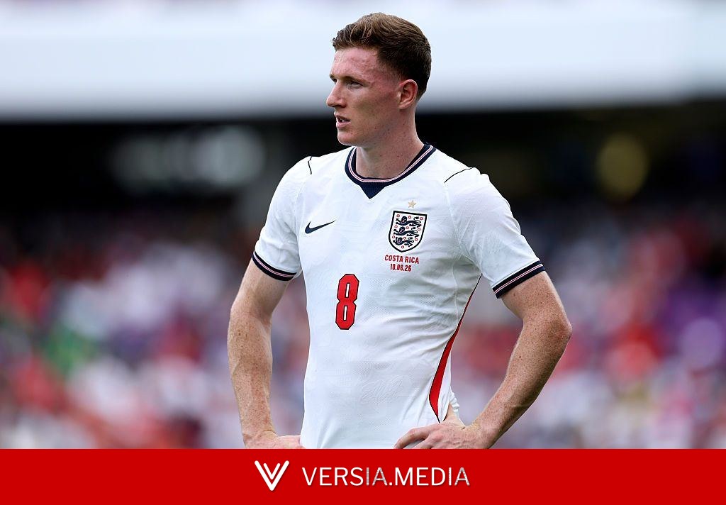 England star undergoes US medical as Manchester City break transfer record: report