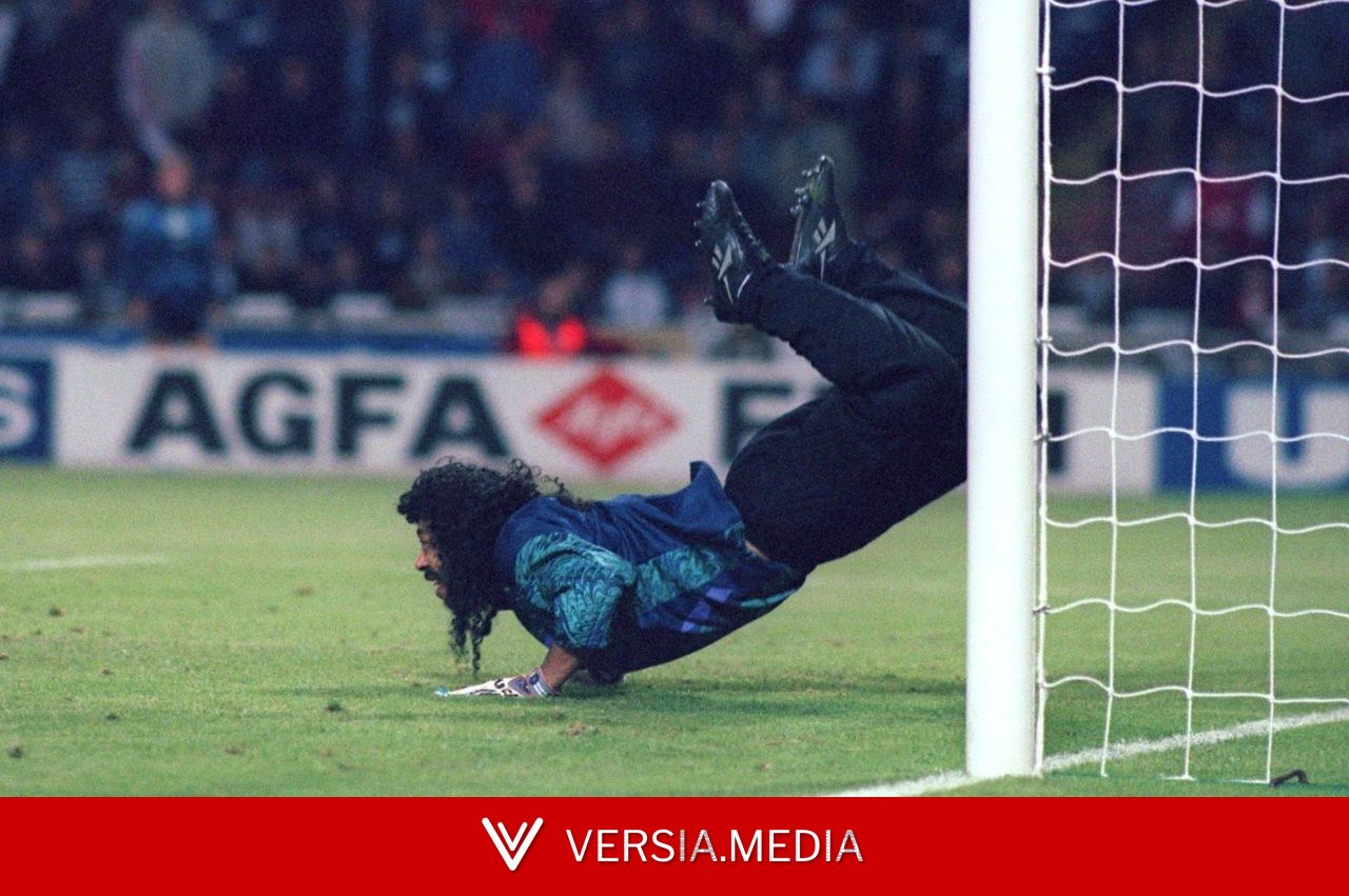 What is the scorpion kick?