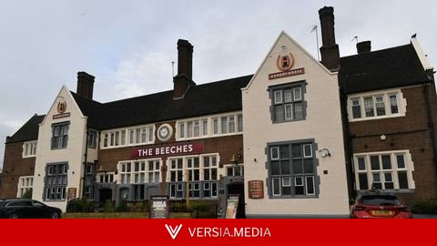 England World Cup pub brawl as punches thrown and 'machete brandished' in beer garden