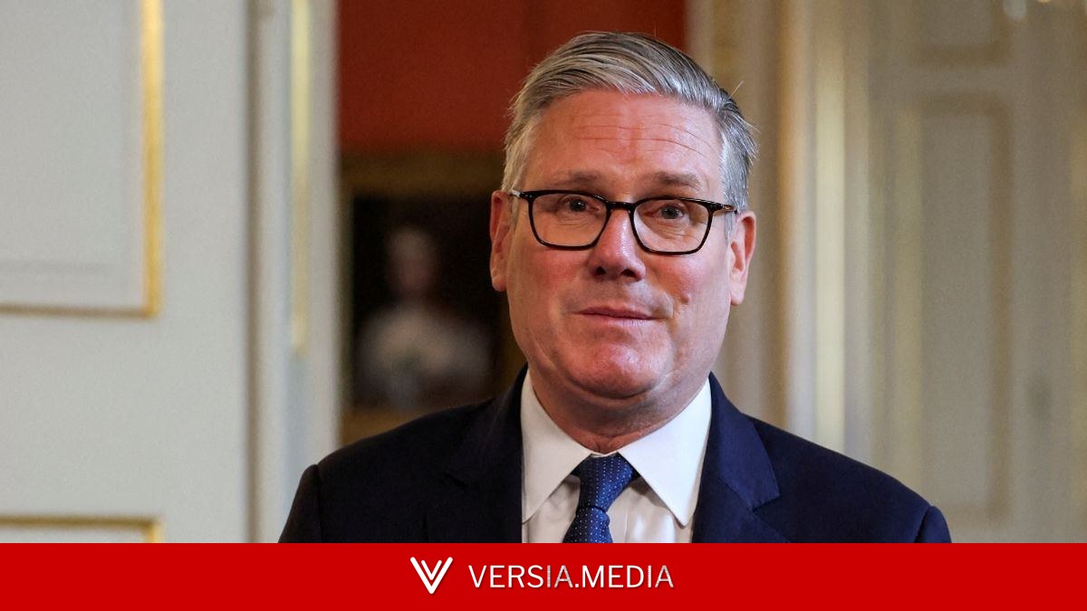 England fans 'work out reason' Keir Starmer has extended pub hours for Mexico match