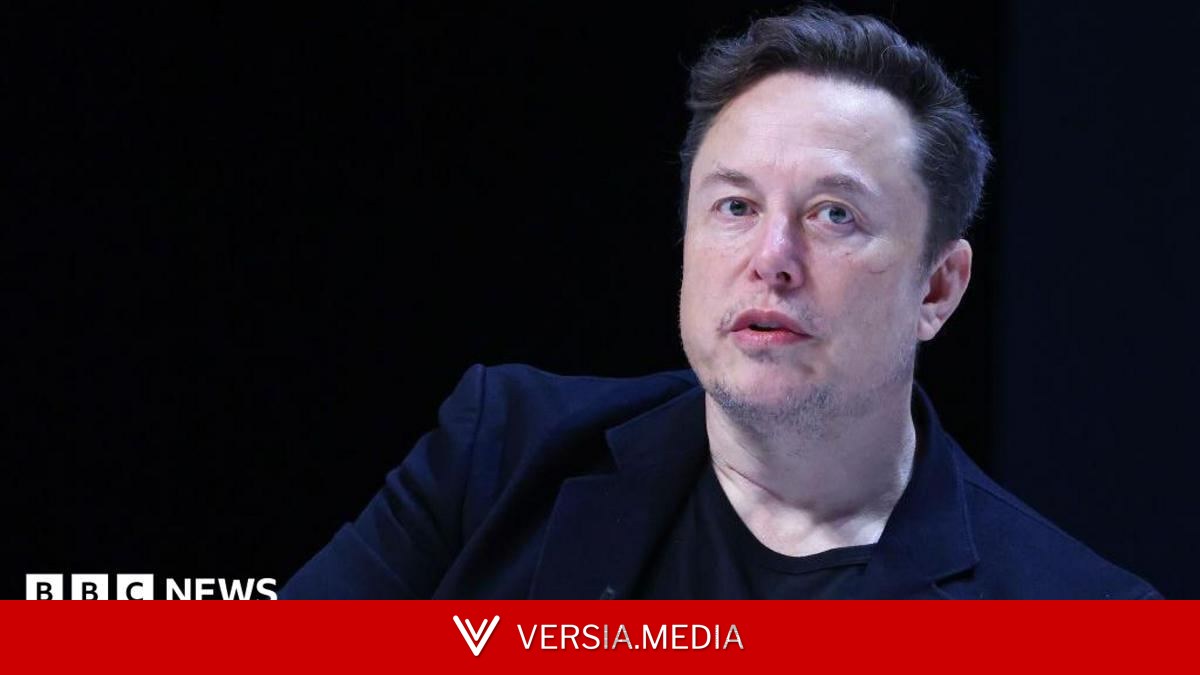 Elon Musk loses trillionaire status as global tech rout hits SpaceX