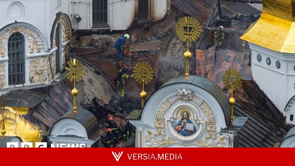 Russian strikes kill 11 and set historic cathedral in Kyiv ablaze — Sport | Versia.media