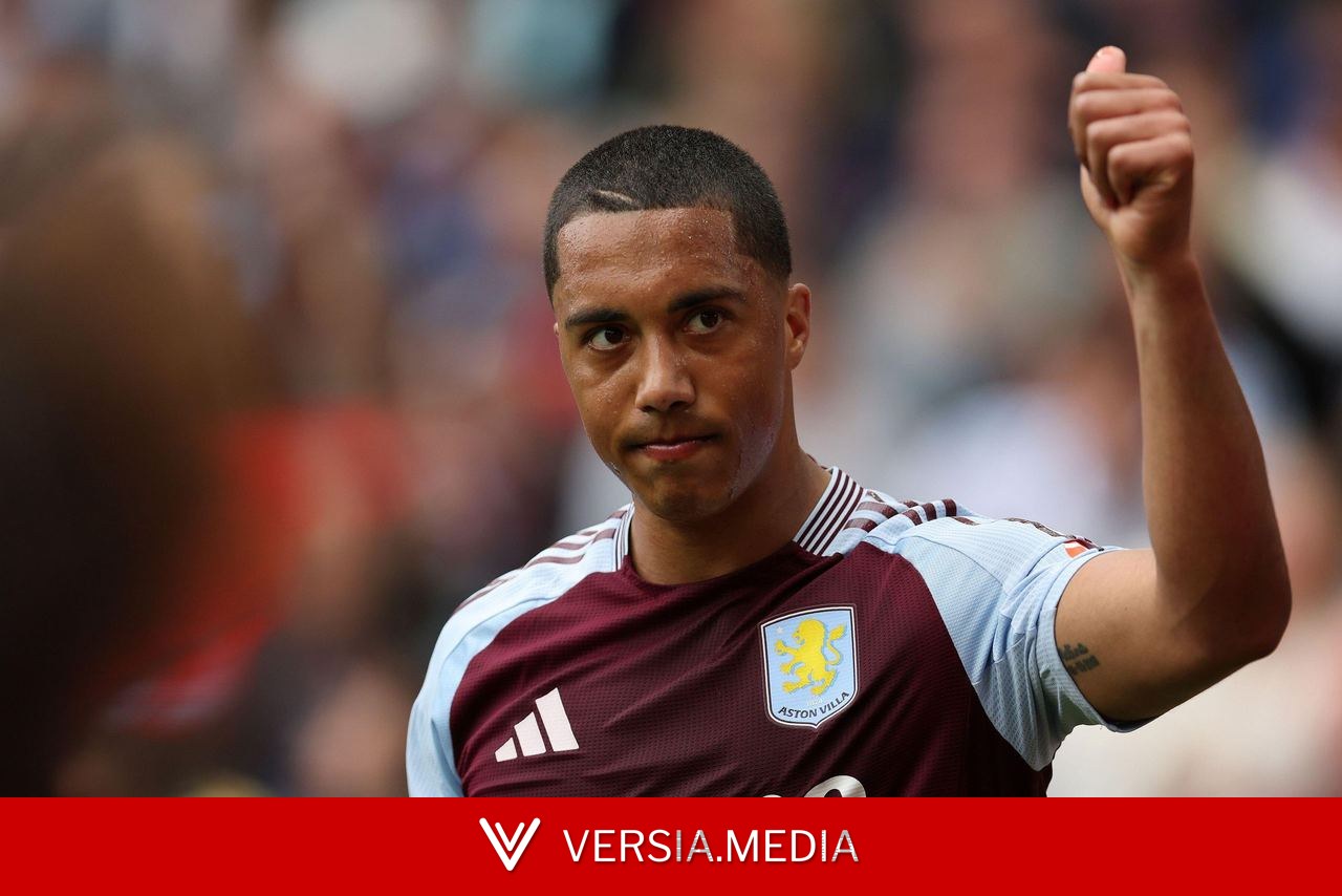 Manchester United close in on surprise deal to sign Youri Tielemans: report