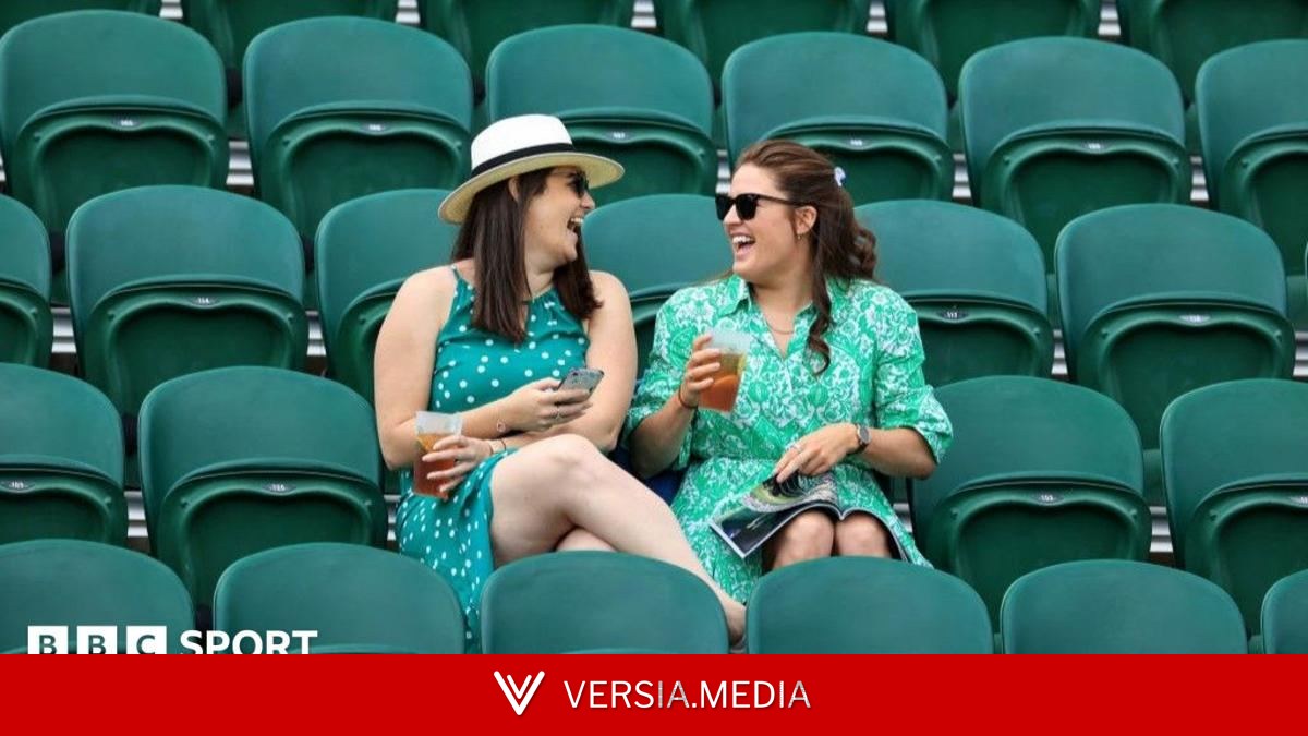 Why do we see empty seats at Wimbledon's show courts?