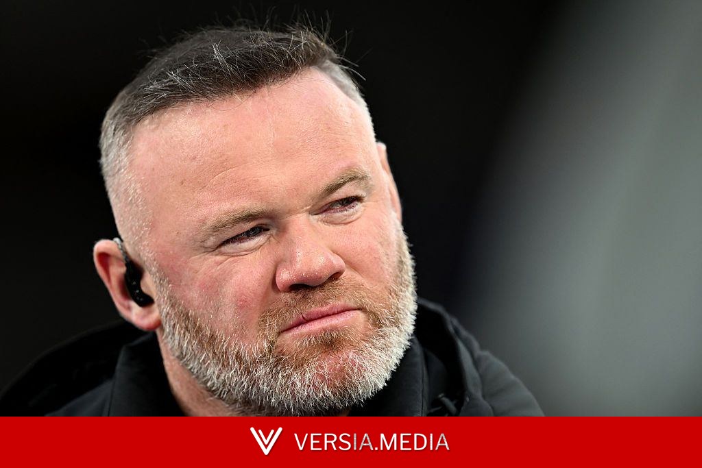 'Oh no' Wayne Rooney frustrated by England substitutions in World Cup semi-final defeat