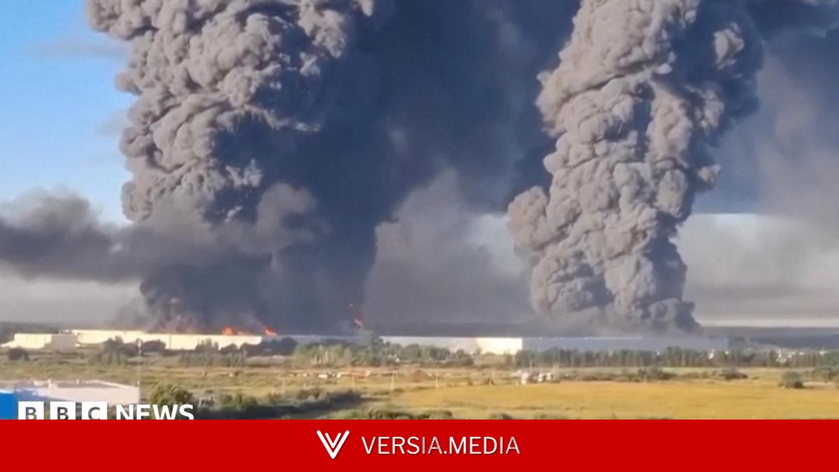 Russian online retail warehouses hit by deadly Ukrainian strikes