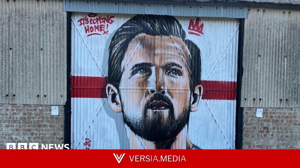 Kane and Bellingham murals celebrate World Cup run