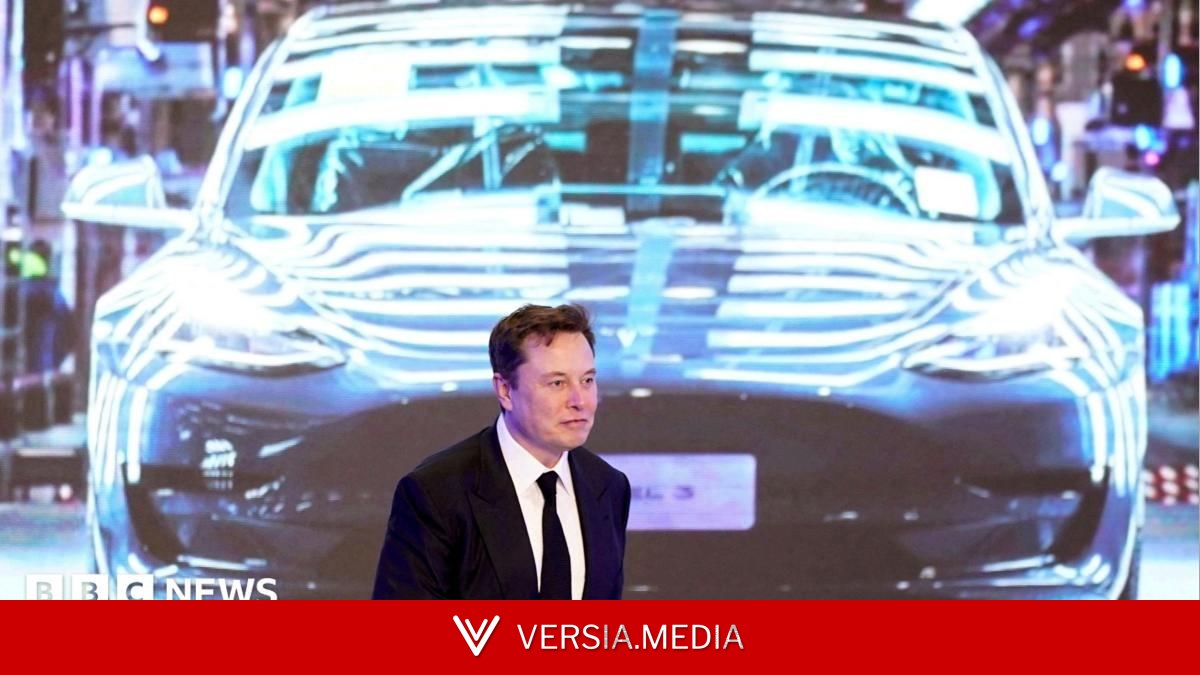 Texas family sues Tesla over fatal crash into home