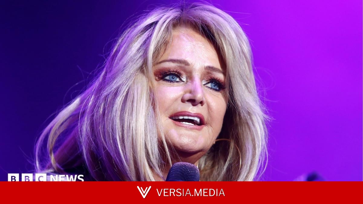 'Heartbroken' Catherine Zeta-Jones leads tributes to singer Bonnie Tyler