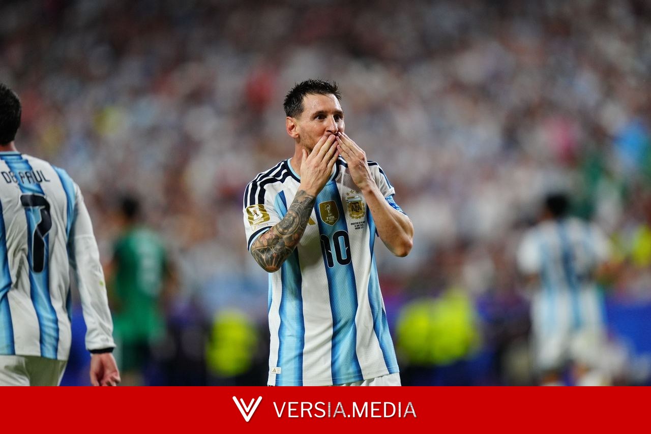 How old is Lionel Messi?