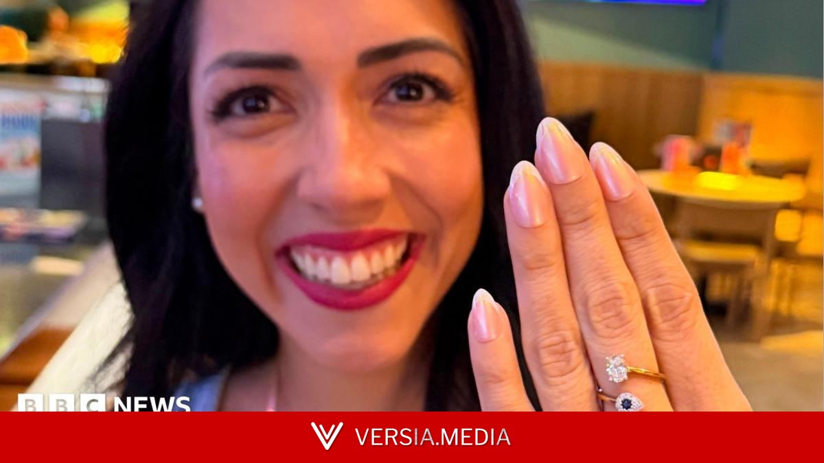 'I wear it on my middle finger': The rise of the defiant divorce ring