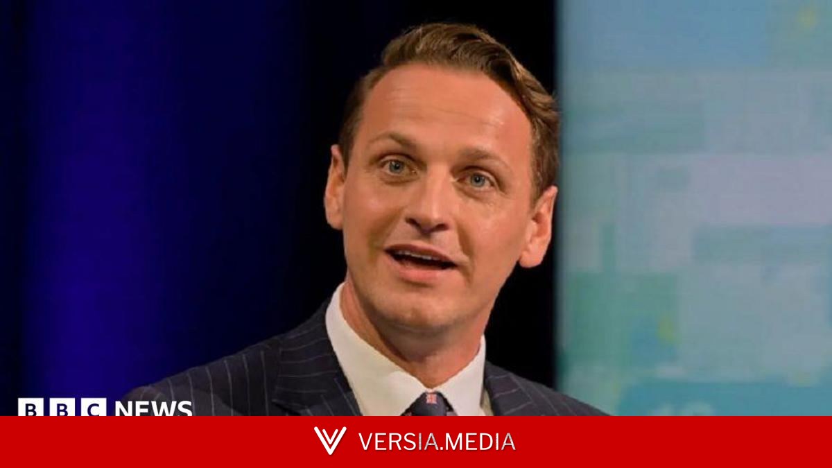 Starmer and home secretary in row over minister's future