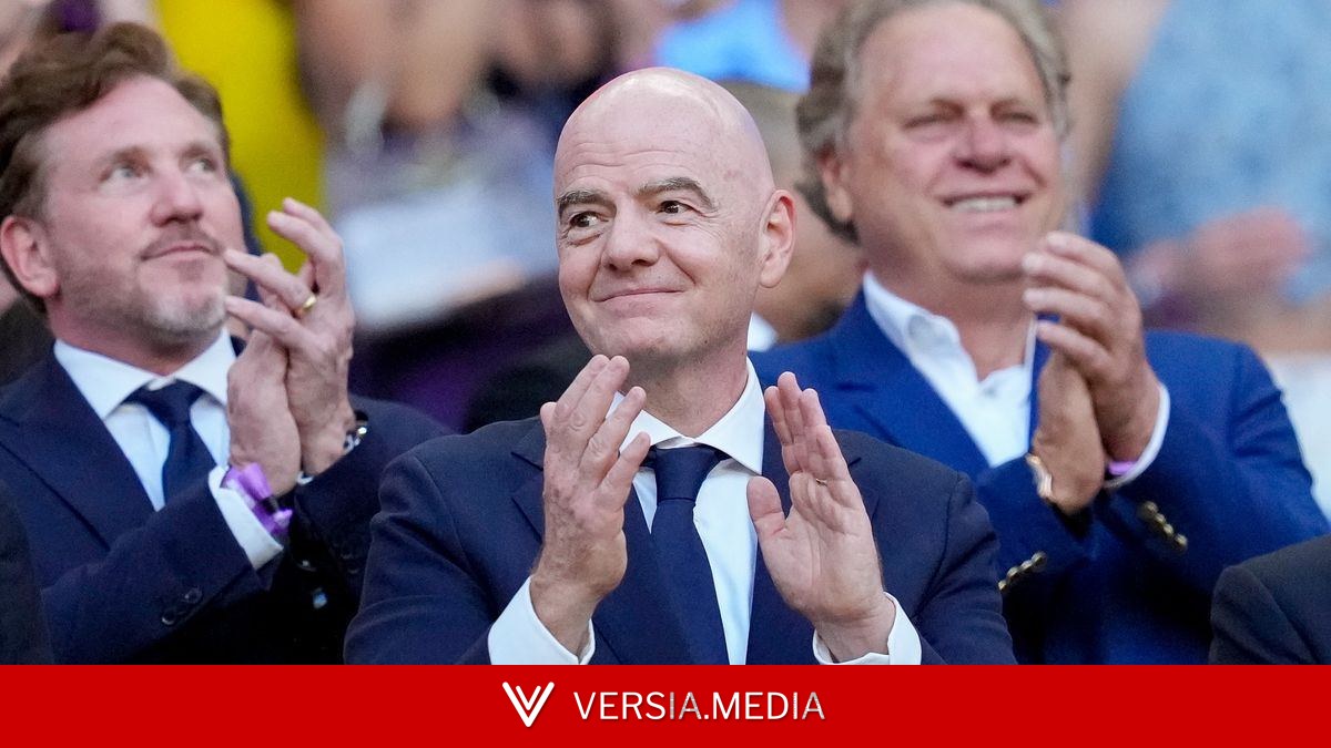 FIFA boss Gianni Infantino blasted for jetting 31,000 miles despite World Cup green pledge
