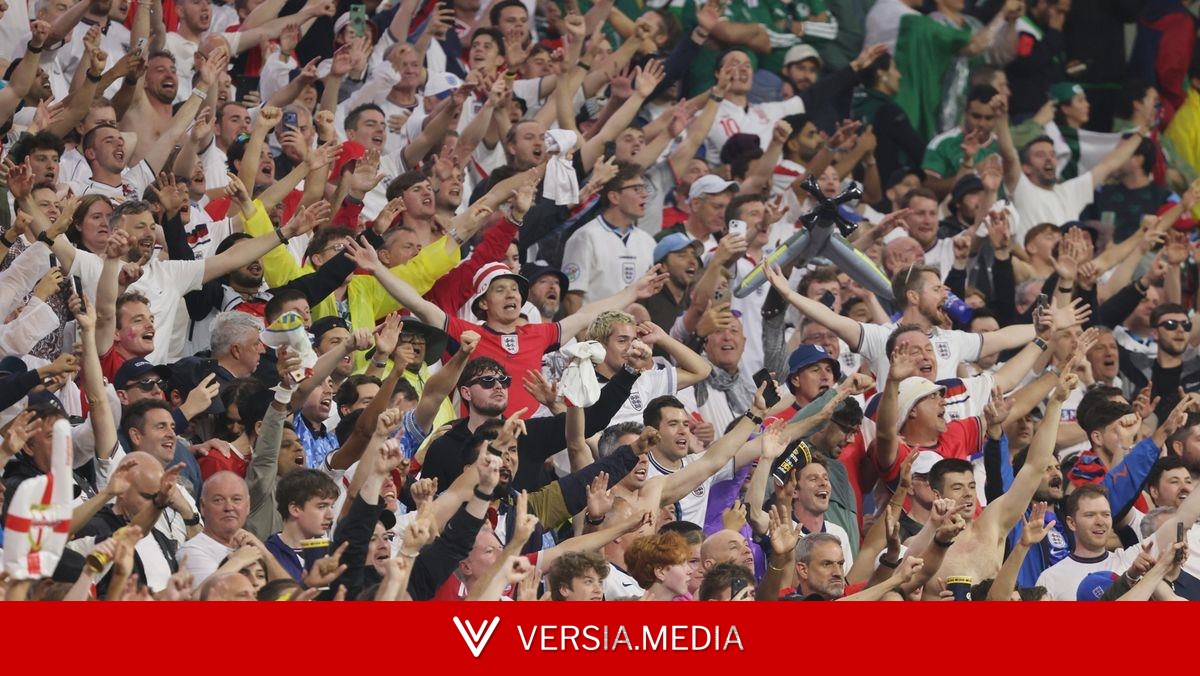 Oasis' Wonderwall could finally become No1 hit after England's World Cup heroics