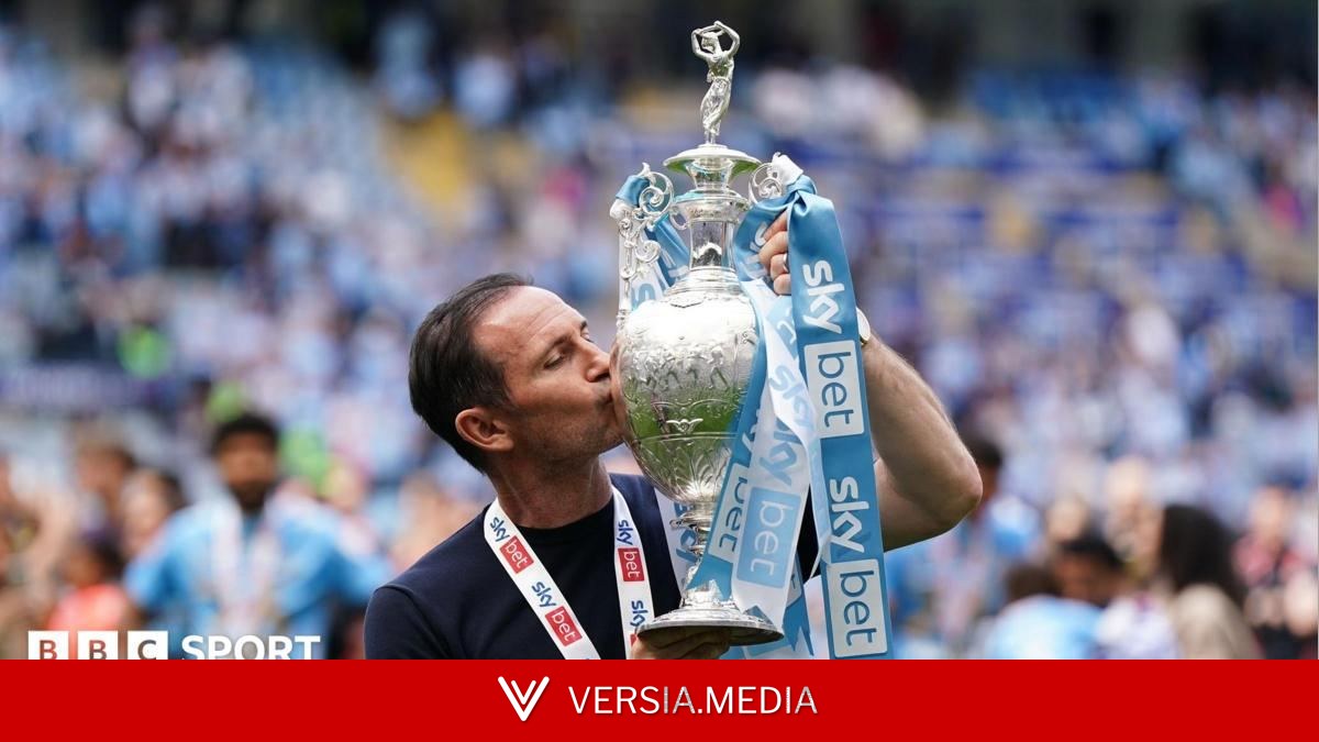 Lampard & Coventry hold positive talks over new deal