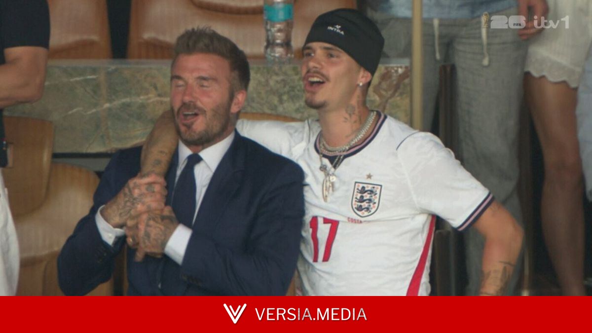 David Beckham belts out Wonderwall with kids after England World Cup win - but Brooklyn nowhere to be seen
