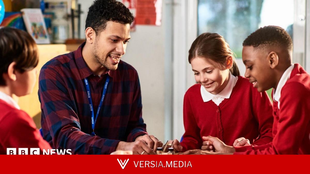 Teachers in England to get 3.5% pay rise