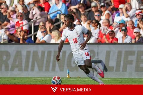 Who is the referee for France vs England?