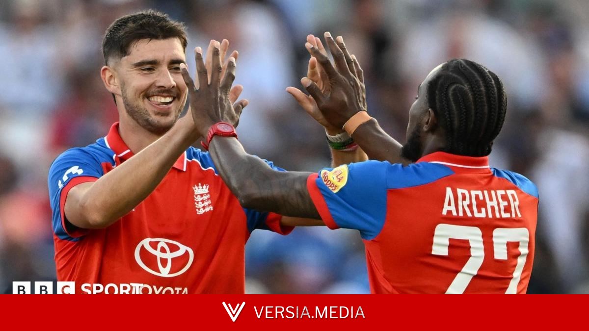 Superb England inflict record T20 defeat on India