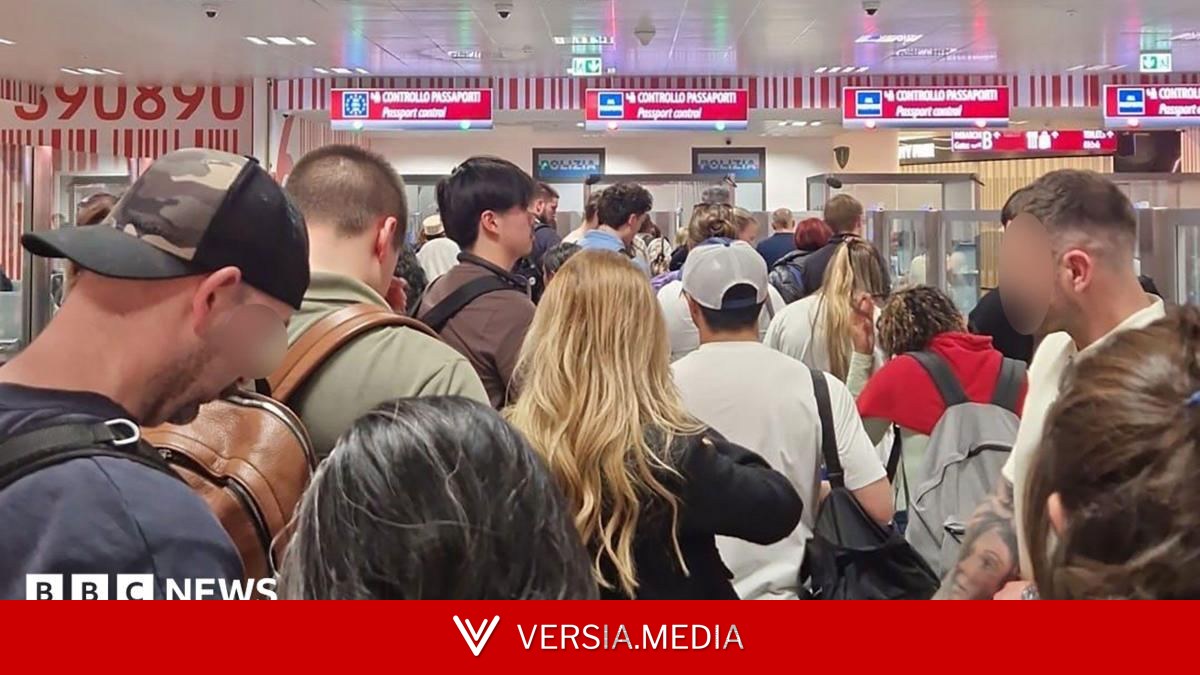 Stop pretending EU's new border system is working, says airports chief
