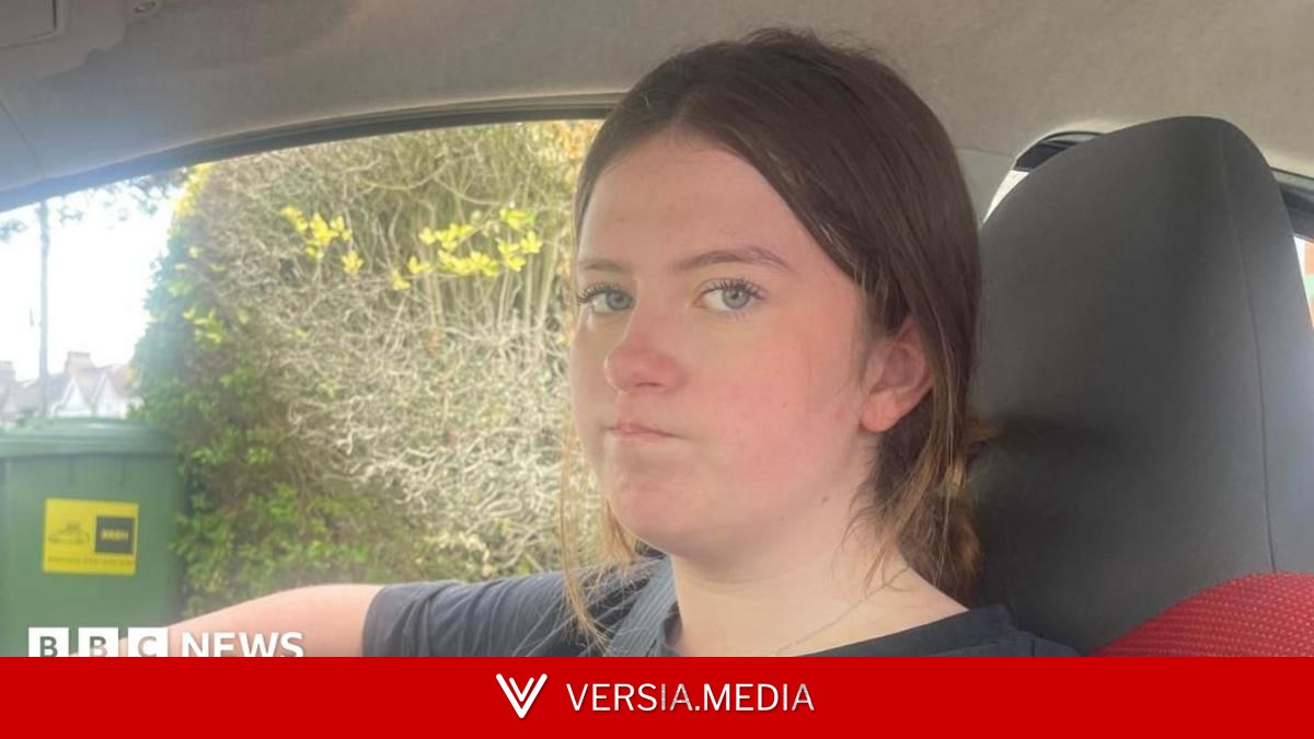 Teen stuck on M25 for eight hours on first drive