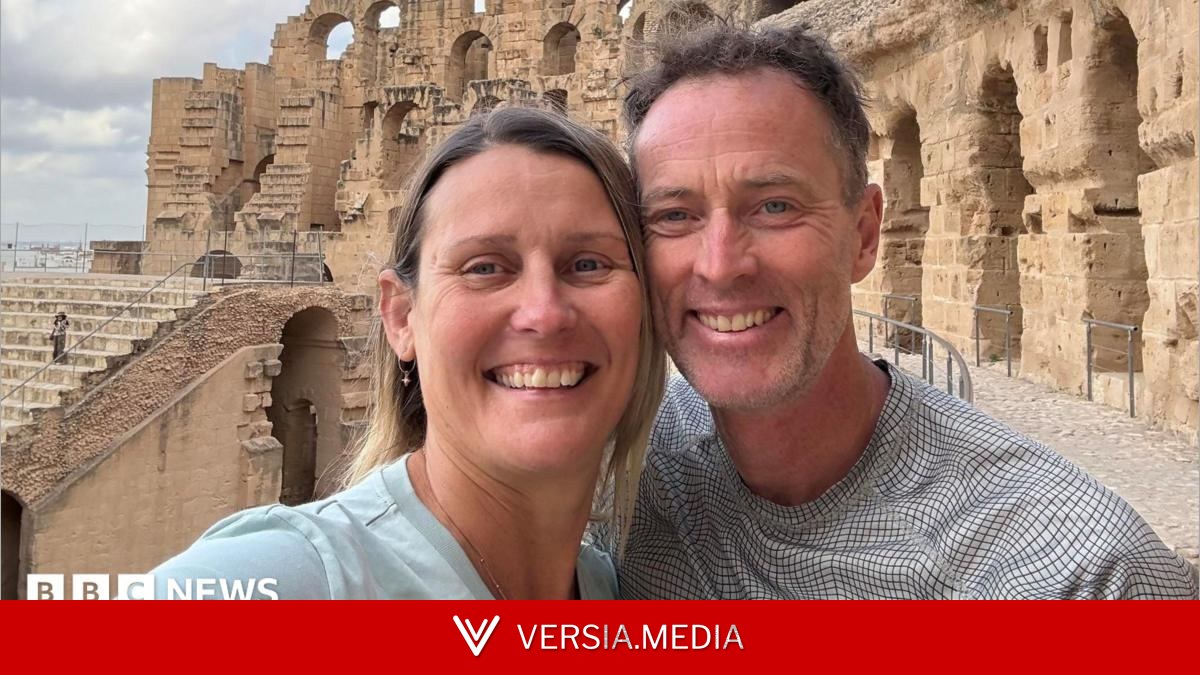 Briton's Iran jail sentence extended by two years, family says