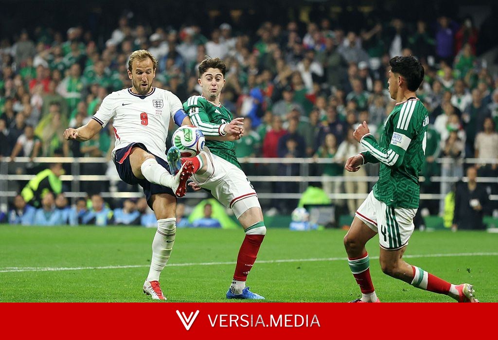 'As soon as I saw the replay, my heart was in my mouth' Controversial Mexico penalty decision splits England opinion