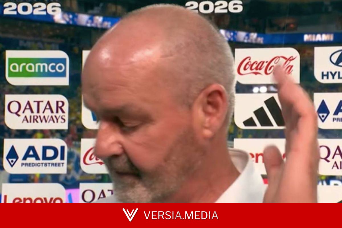 World Cup manager told to 'grow up' after storming out of interview – 'don't behave like that'