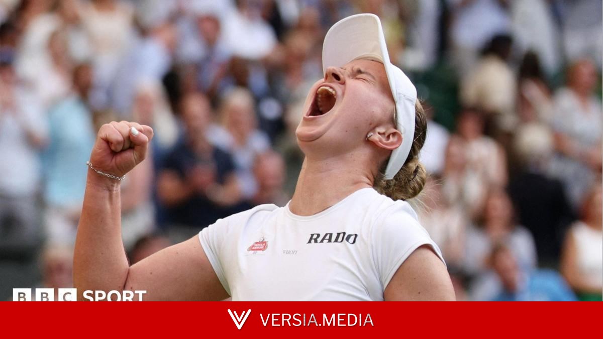 Krejcikova stuns Andreeva on 'best court in world'