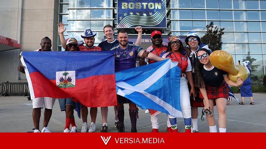 The best pictures from Scotland's victorious World Cup return — Sport | Versia.media