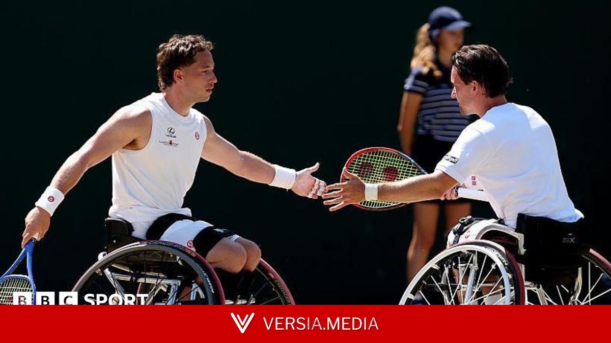 GB's Hewett keeps alive hopes of Wimbledon double