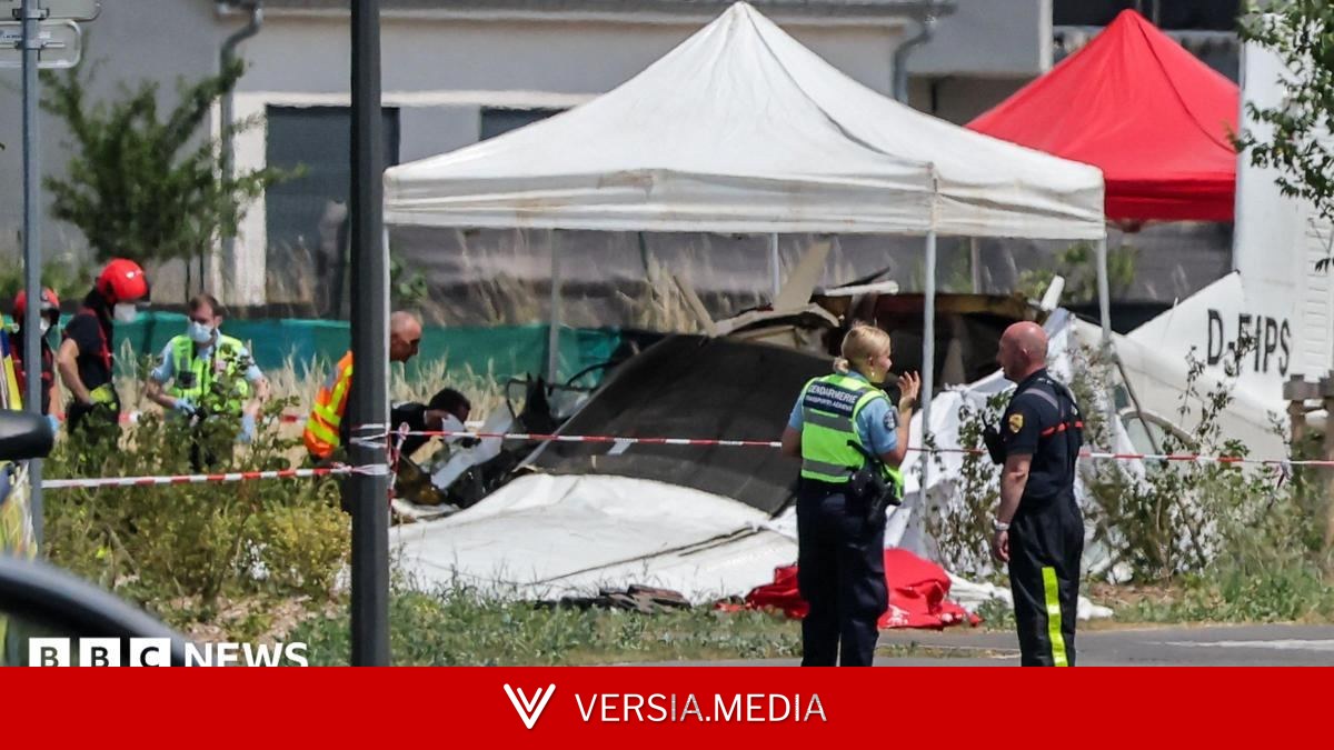 Eleven killed after plane carrying skydivers crashes in eastern France