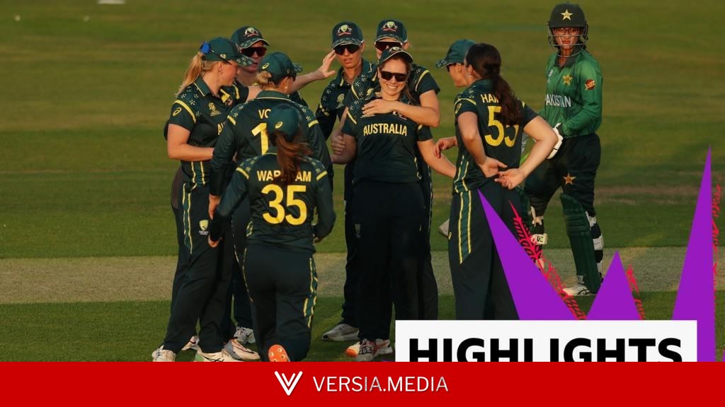 Australia on verge of semi-finals after simple win against Pakistan
