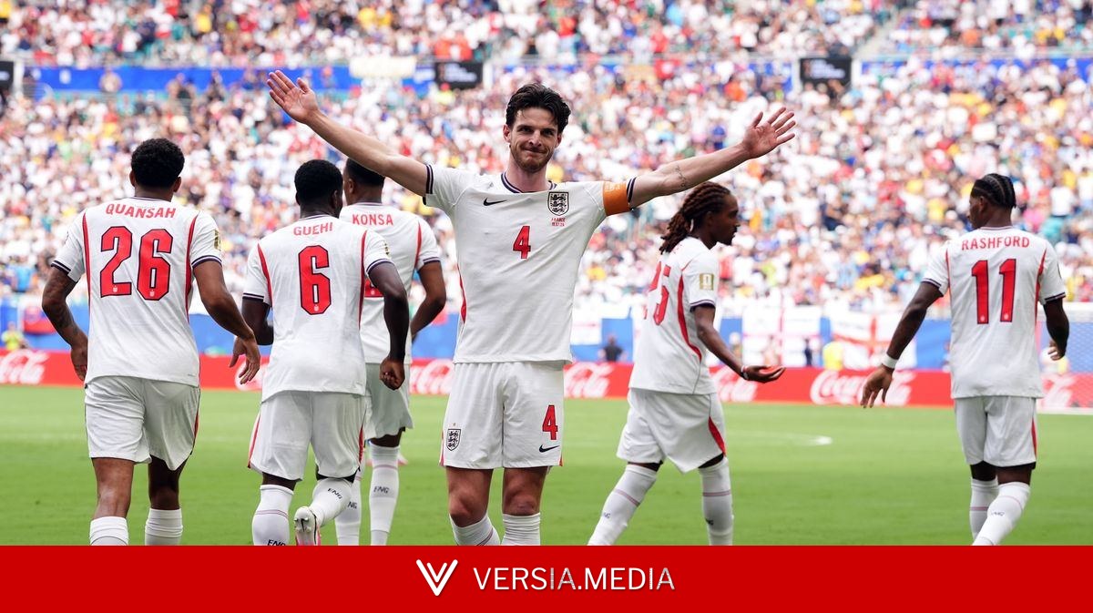 England 4-0 nil up versus France at half-time as 'French surrender' at World Cup