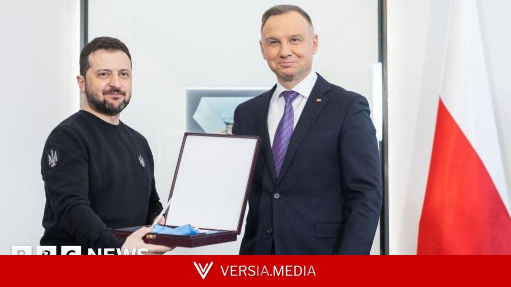 Zelensky stripped of highest Polish honour over WW2 name of army unit