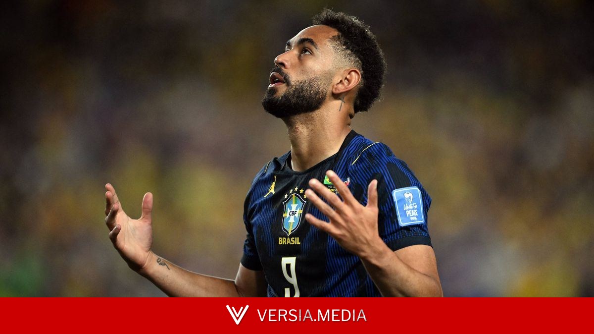 World Cup round-up: Man Utd ace wows as Scots lose, Ronaldo sisters moan and two teams out