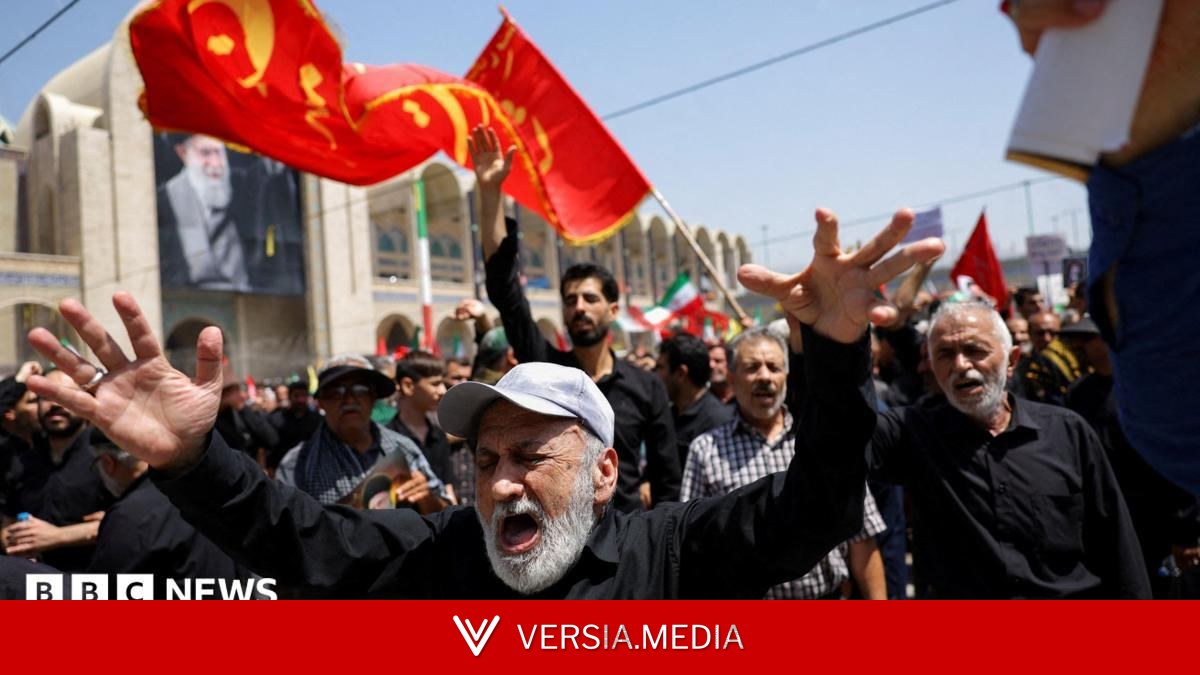Large crowds gather in Tehran on first day of Ayatollah Khamenei's funeral
