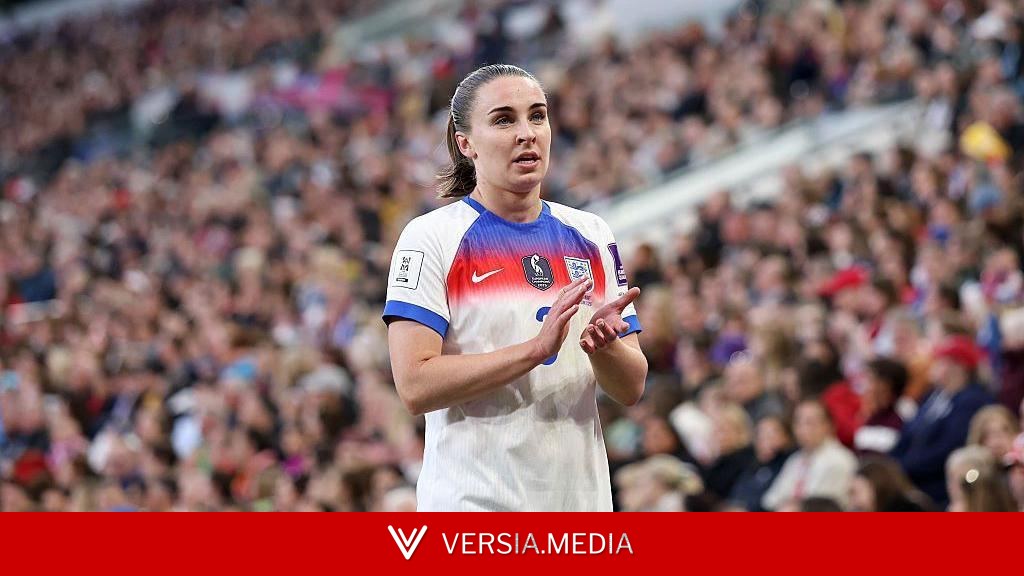 Man City agree deal to sign England's Charles — Sport | Versia.media