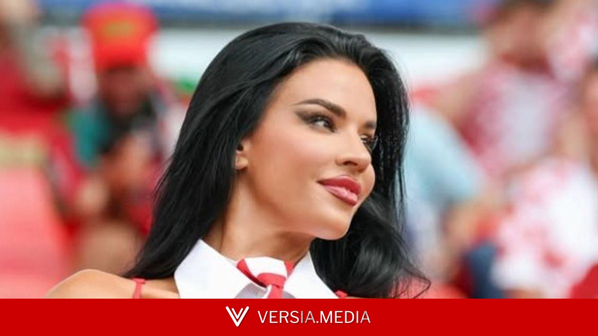 'World Cup's sexiest fan' Ivana Knoll forgets top as she makes brutal Cristiano Ronaldo dig